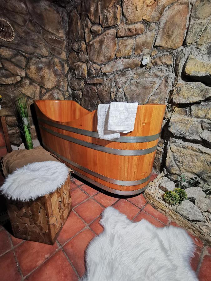 Hotel U Cisare Iii. Mělník Exteriör bild