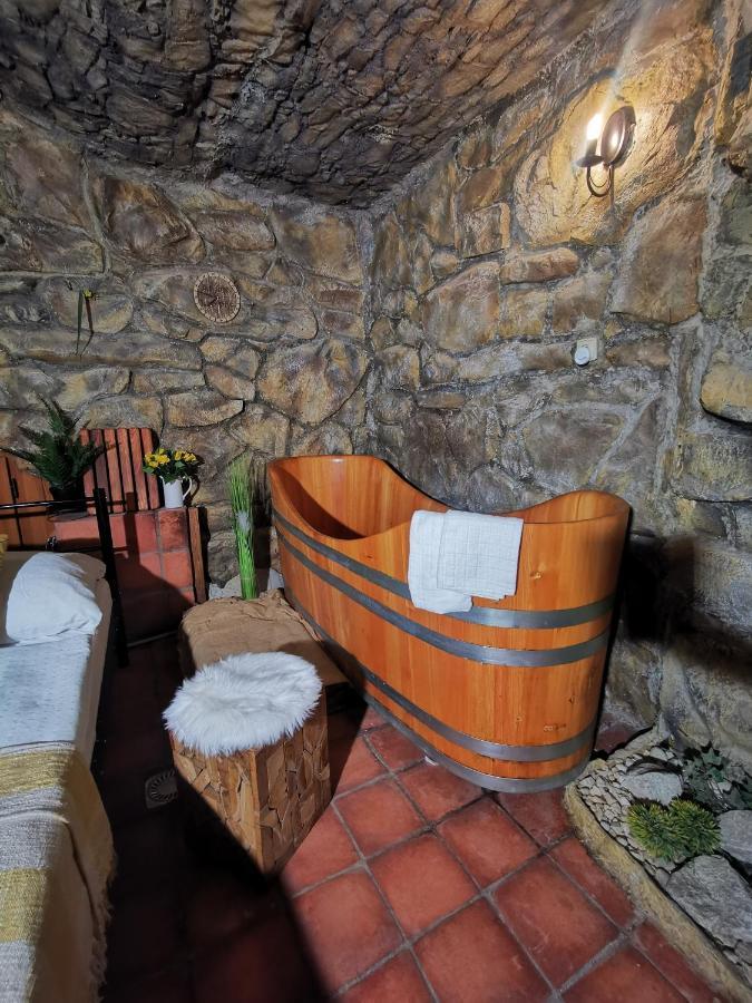 Hotel U Cisare Iii. Mělník Exteriör bild