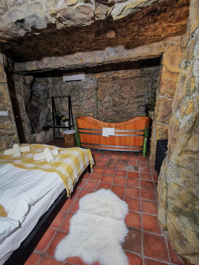 Hotel U Cisare Iii. Mělník Exteriör bild